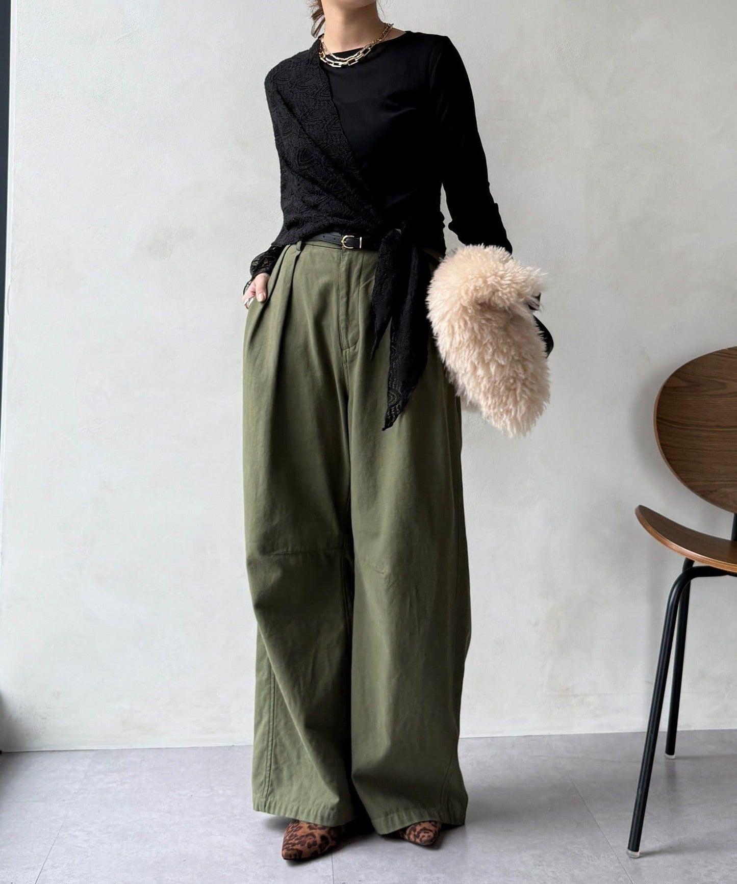 蕾絲網紗拼接透視T恤