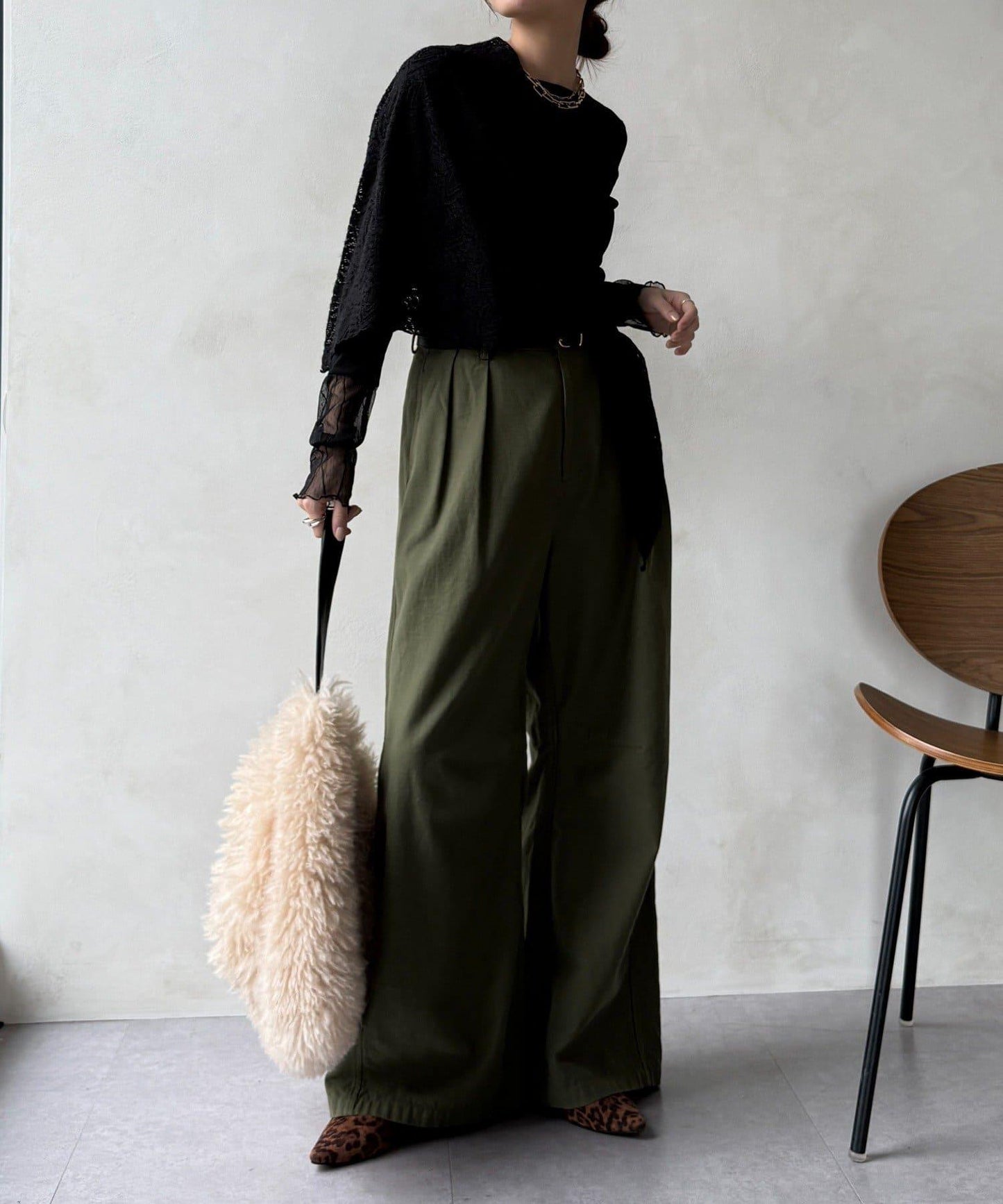 蕾絲網紗拼接透視T恤