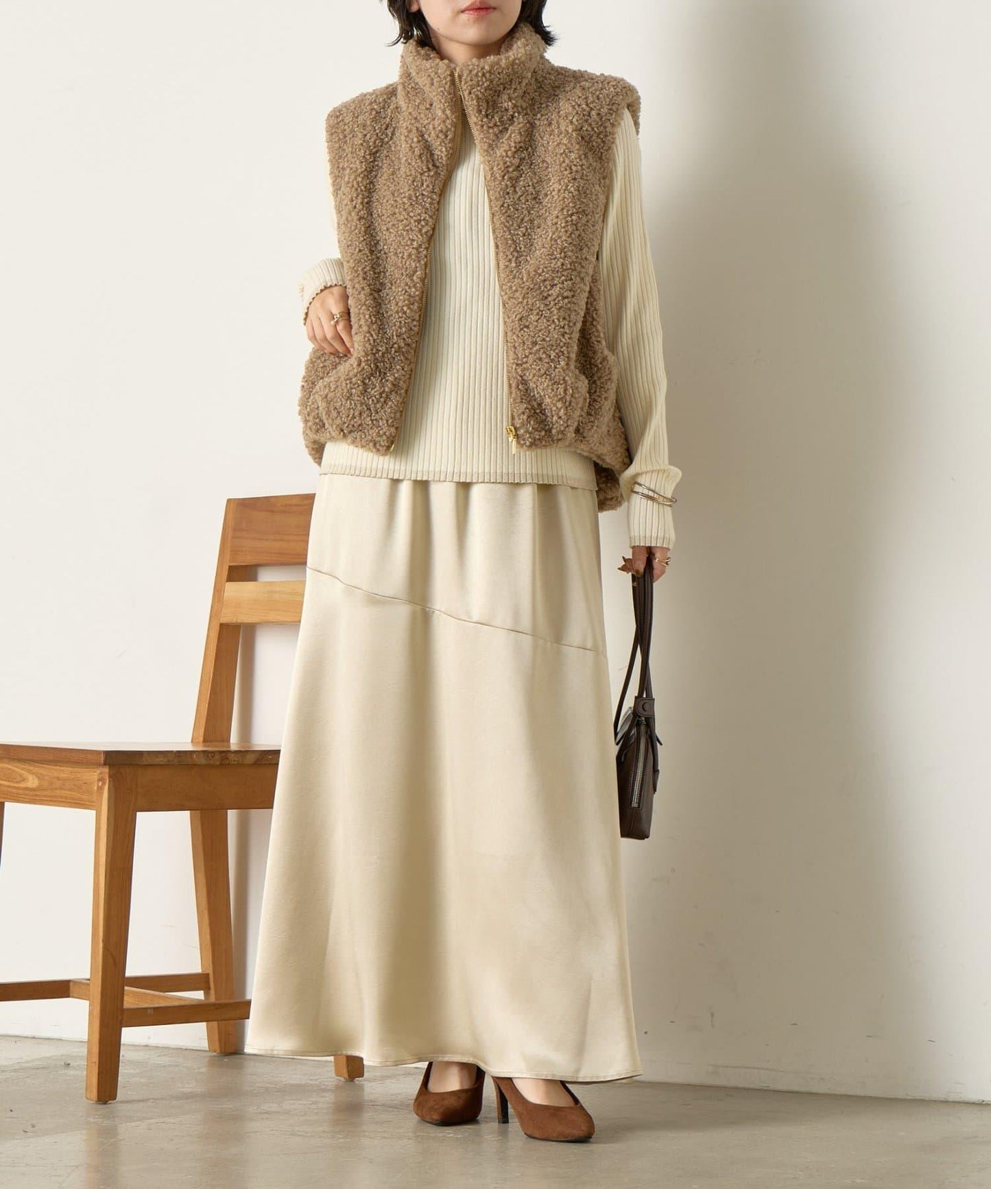 金色紐扣羅紋針織衫