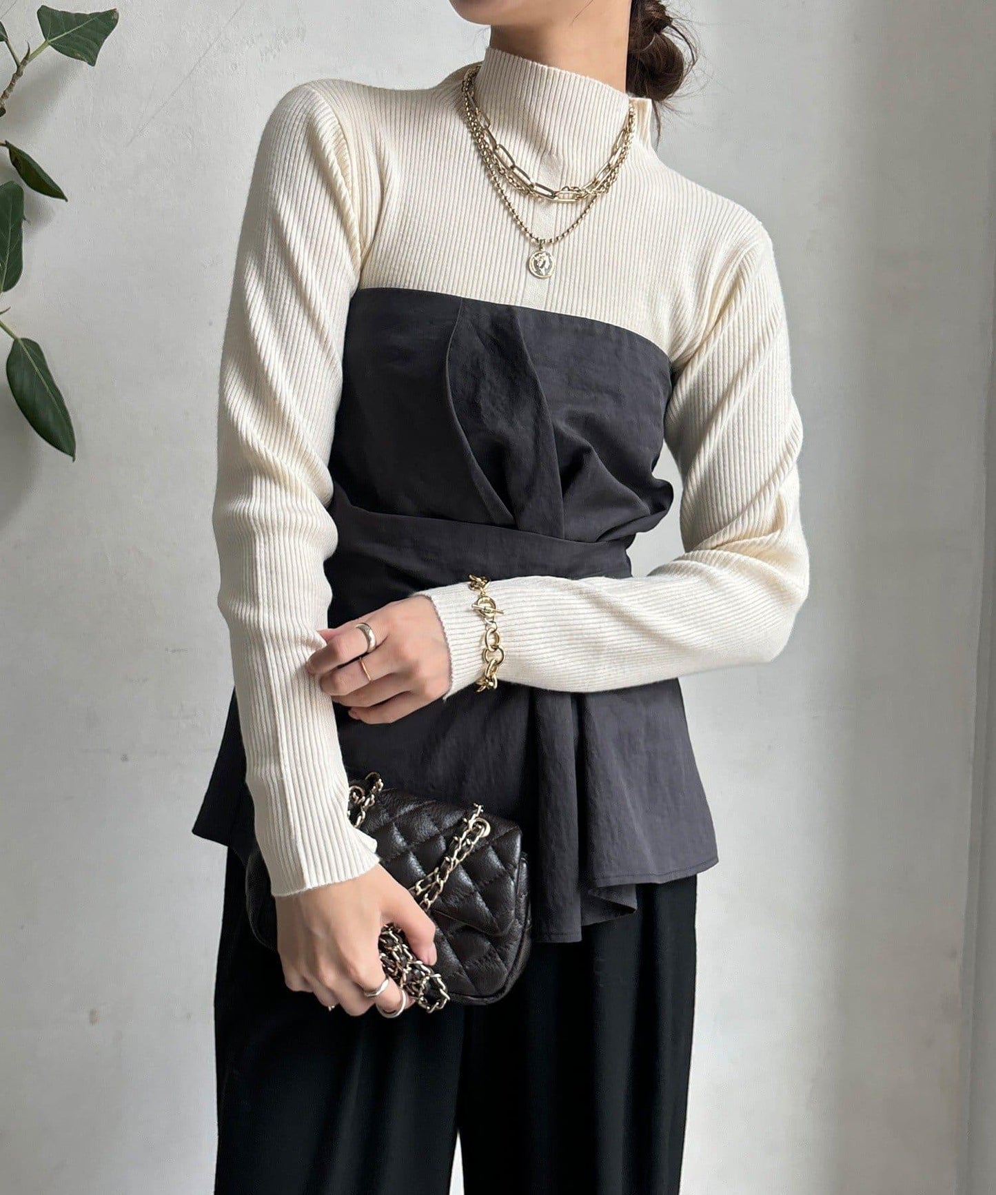 高領羅紋針織衫