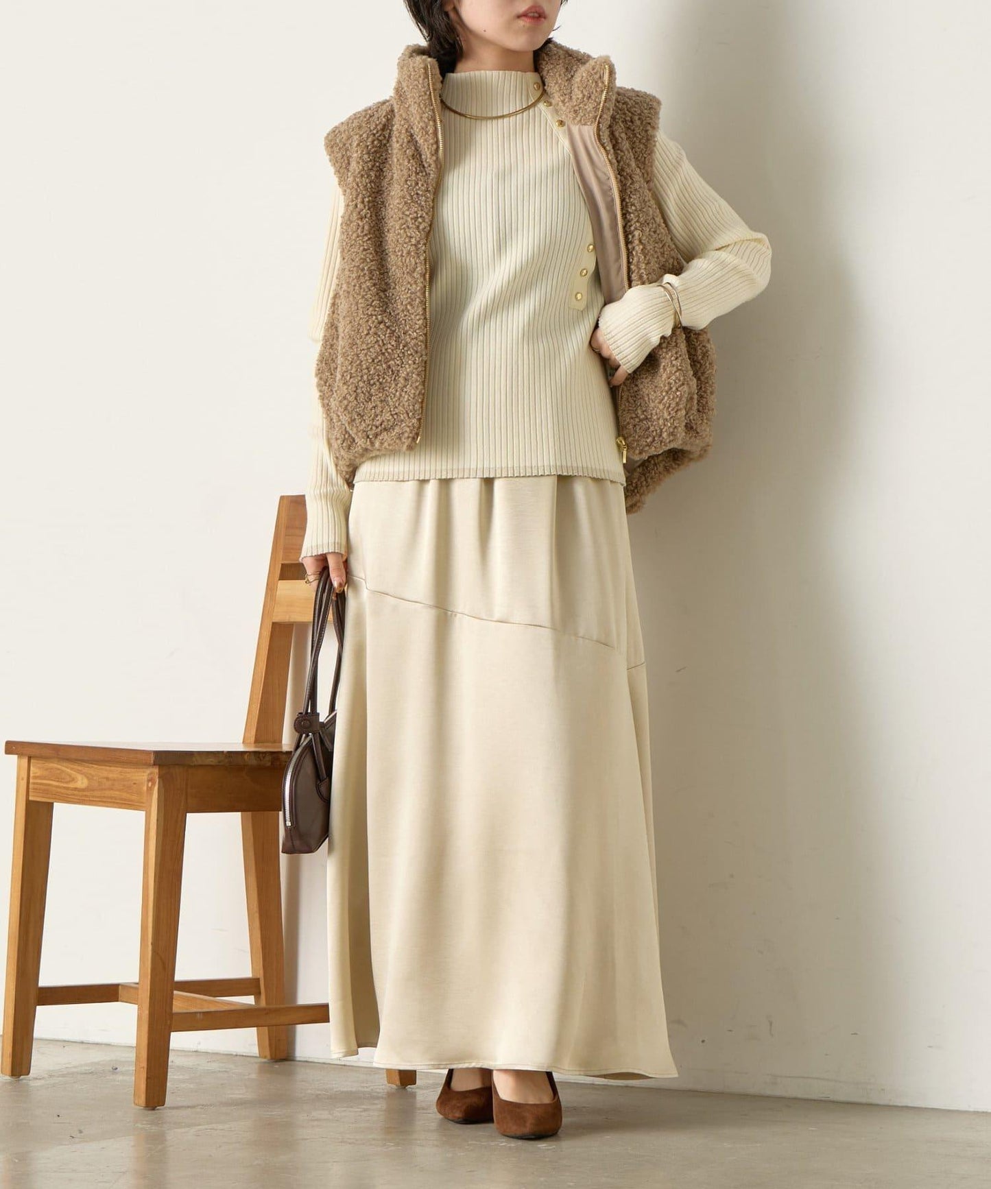 金色紐扣羅紋針織衫