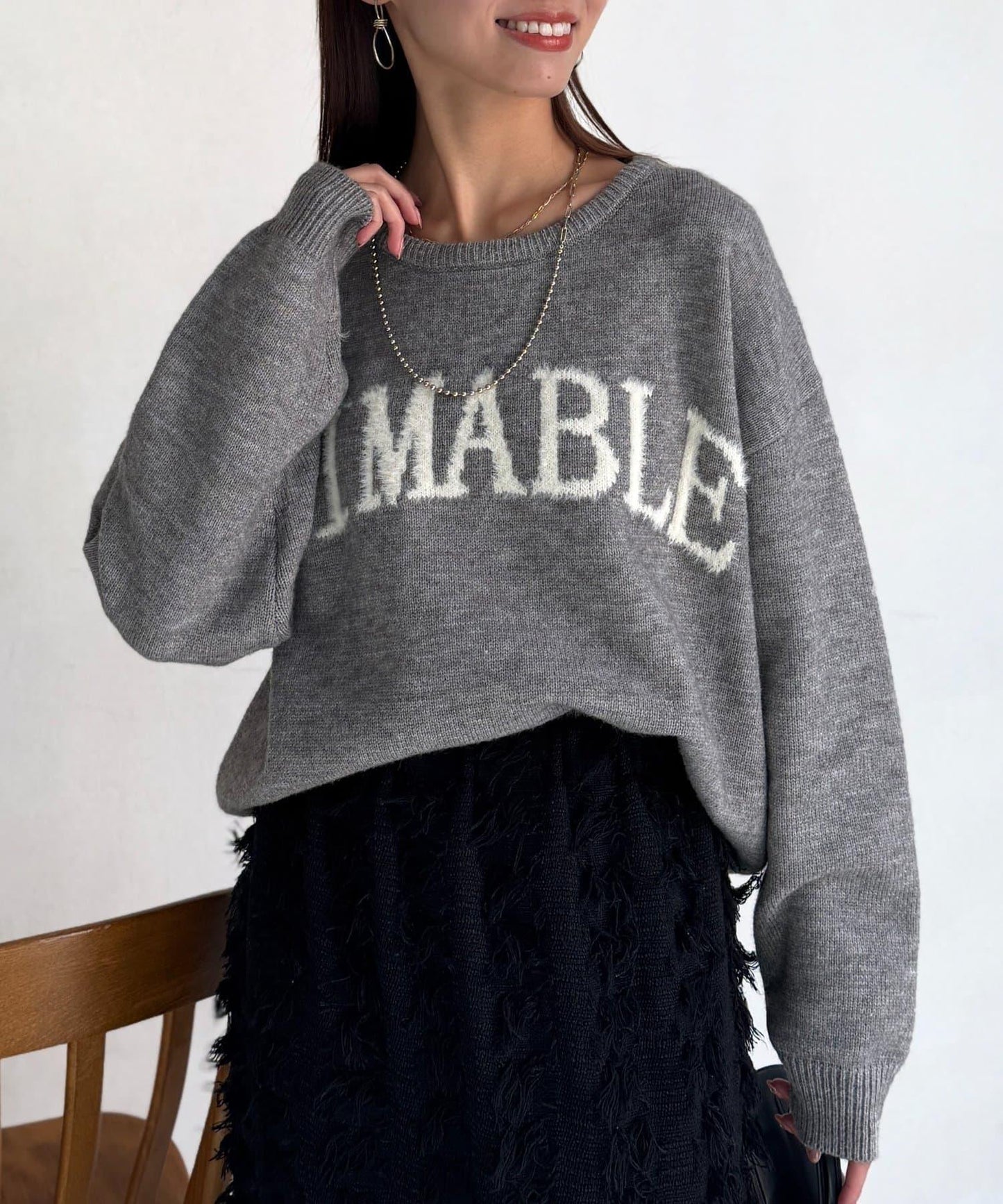 毛絨字母圖案針織套頭衫