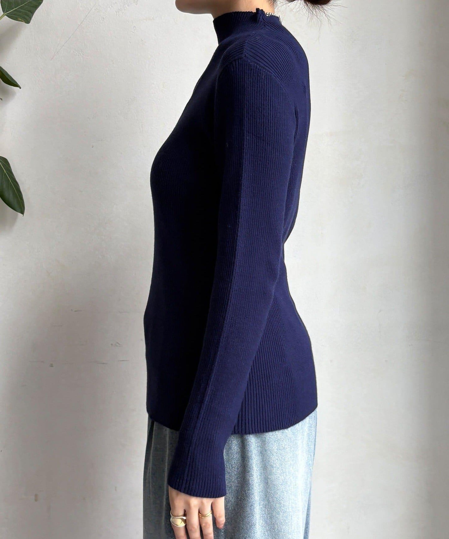 高領羅紋針織衫