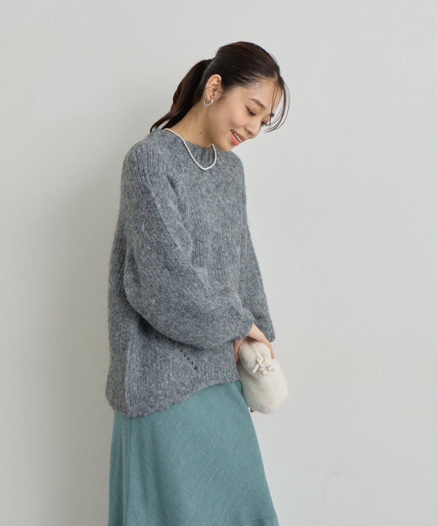 日常百搭壓縮起毛寬領針織衫