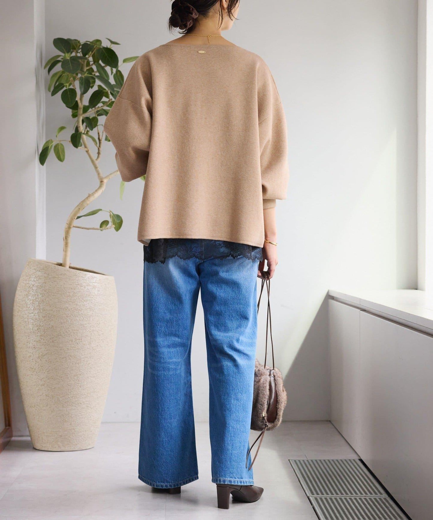 【輕盈感◎】鑰匙領口墊肩針織衫/預計12月中旬發貨