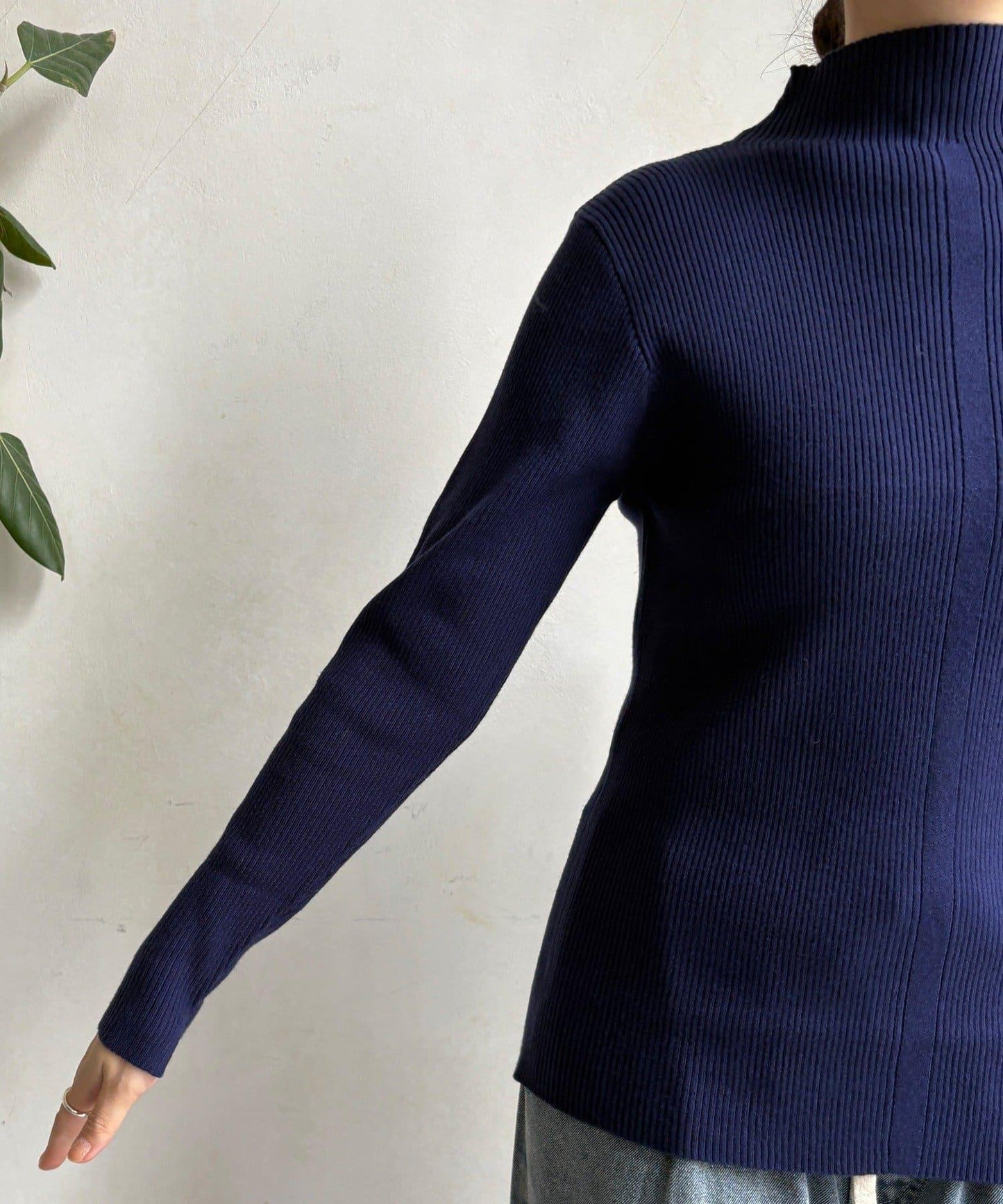 高領羅紋針織衫