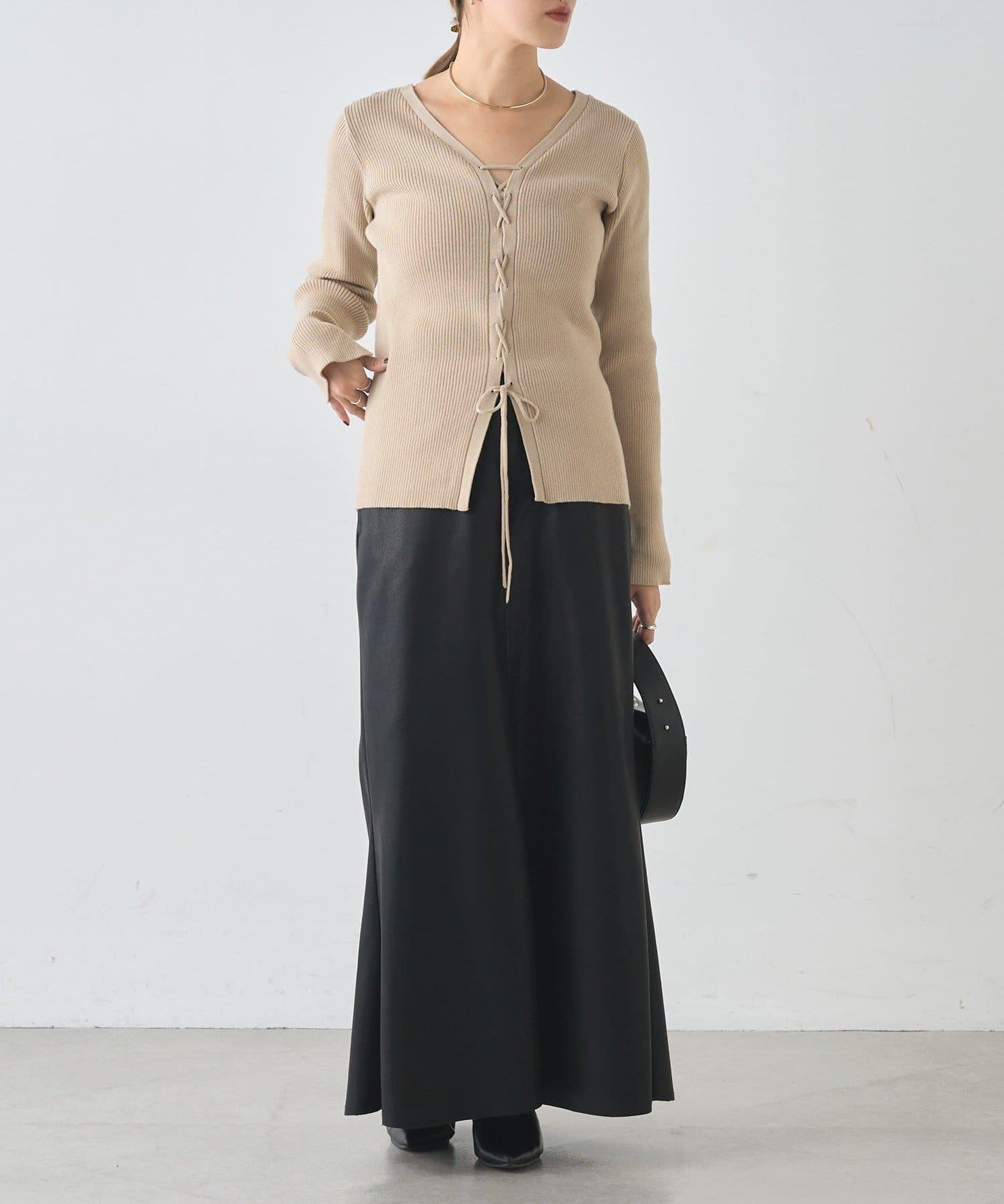 【前後兩穿設計】繫帶針織衫