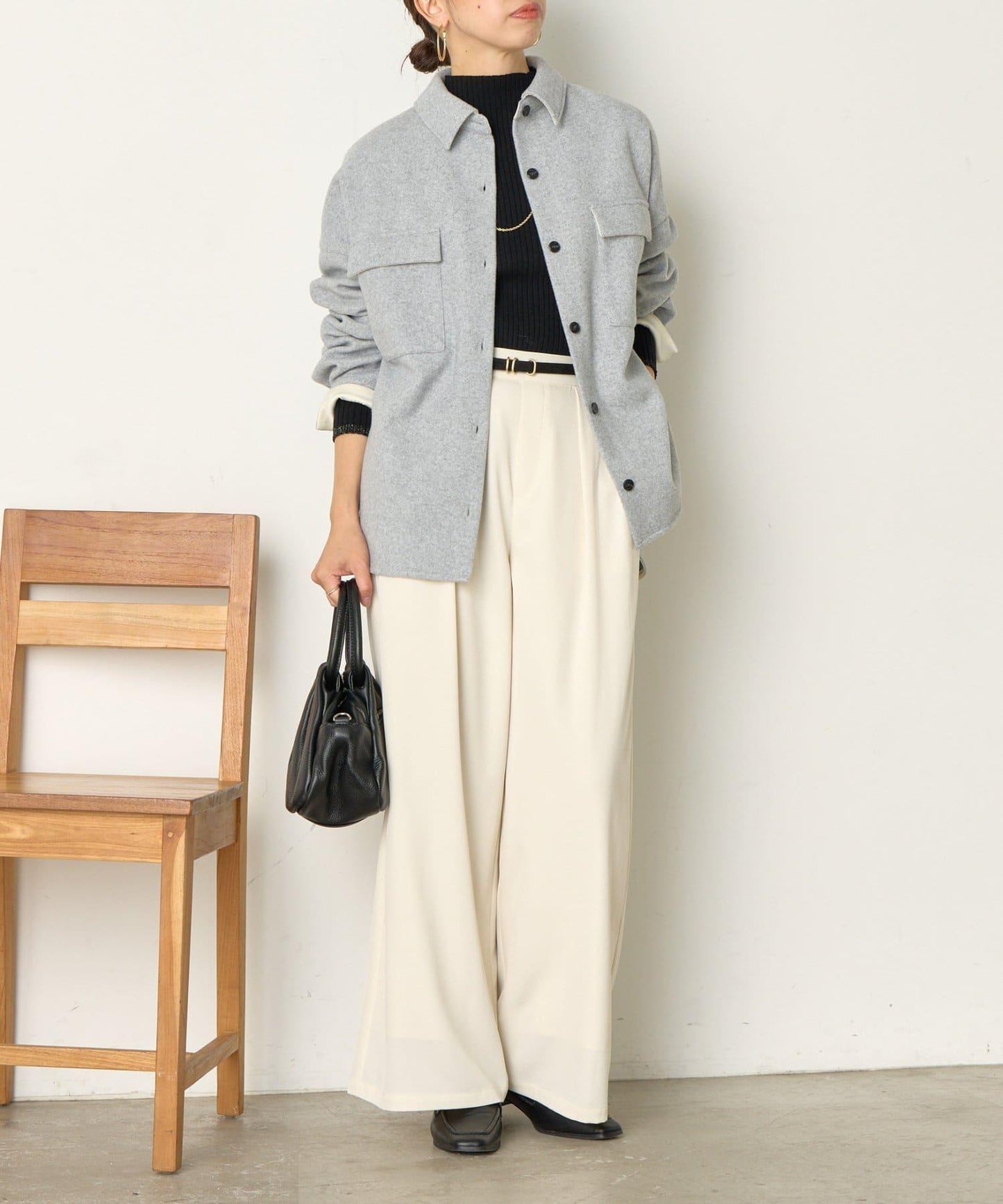 金色紐扣羅紋針織衫