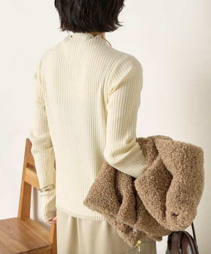 金色紐扣羅紋針織衫