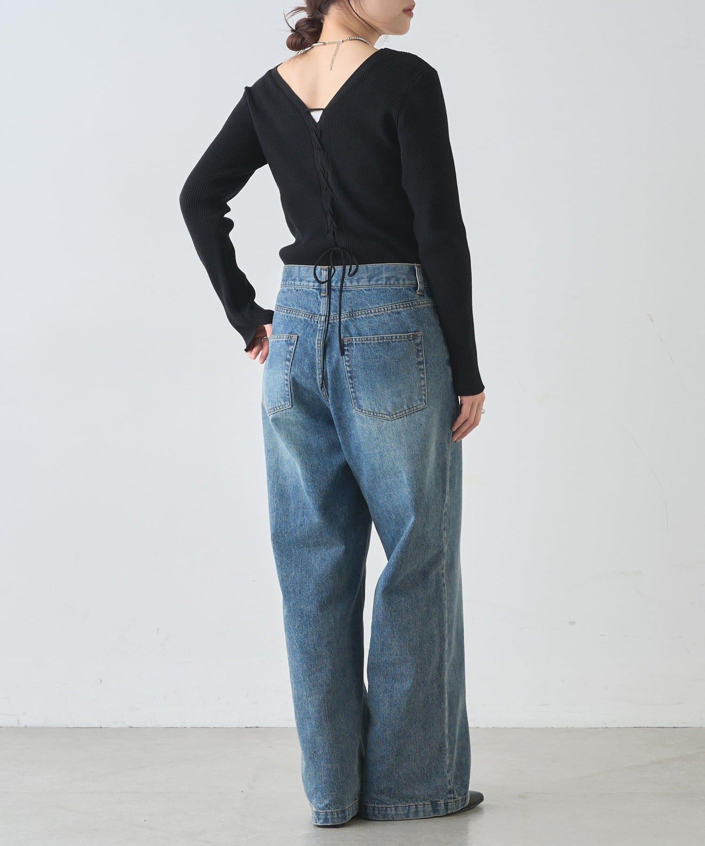 【前後兩穿設計】繫帶針織衫