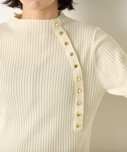 金色紐扣羅紋針織衫