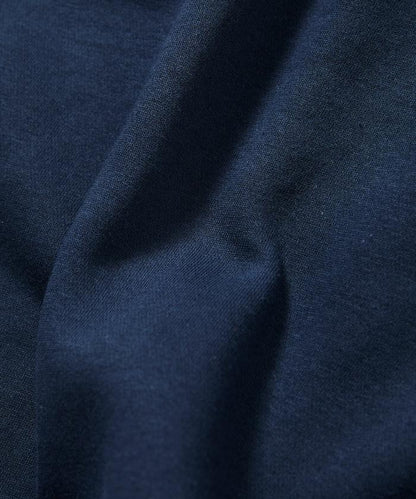 寬鬆版型前印花圓領衛衣 / THE WEEKEND