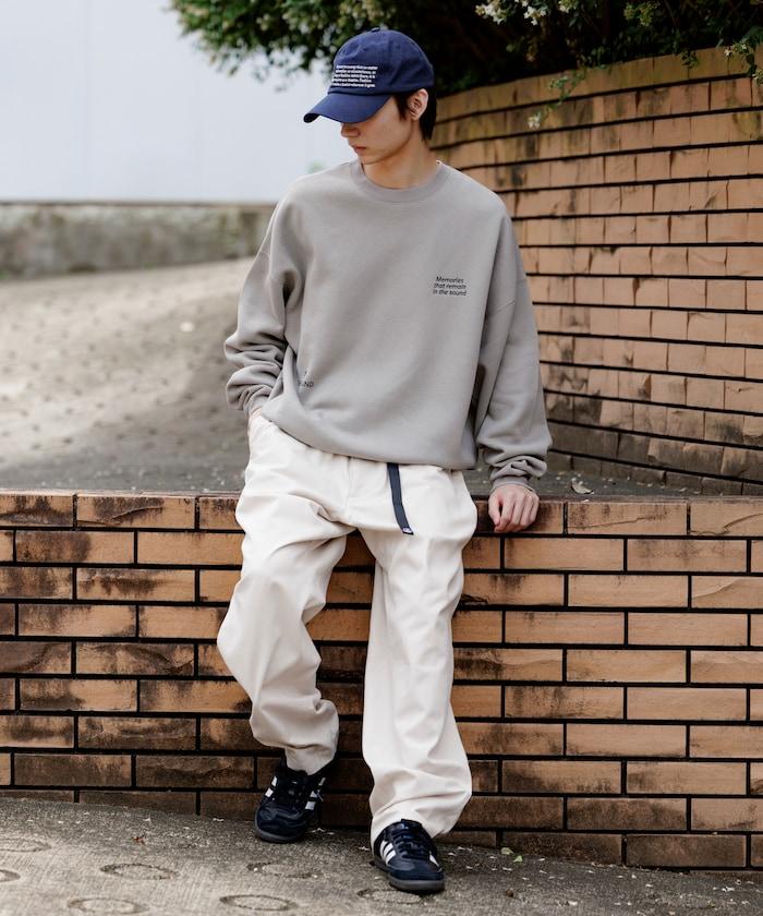 寬鬆版型 單點刺繡 後背印花 下襬抽繩 圓領衛衣