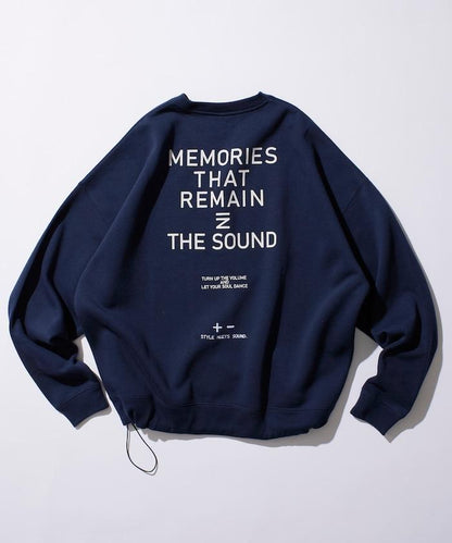 寬鬆版型 單點刺繡 後背印花 下襬抽繩 圓領衛衣