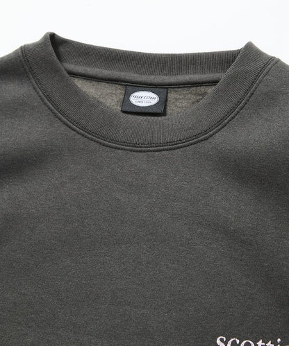 寬鬆版型背面印花圓領衛衣 / Look Back CAT