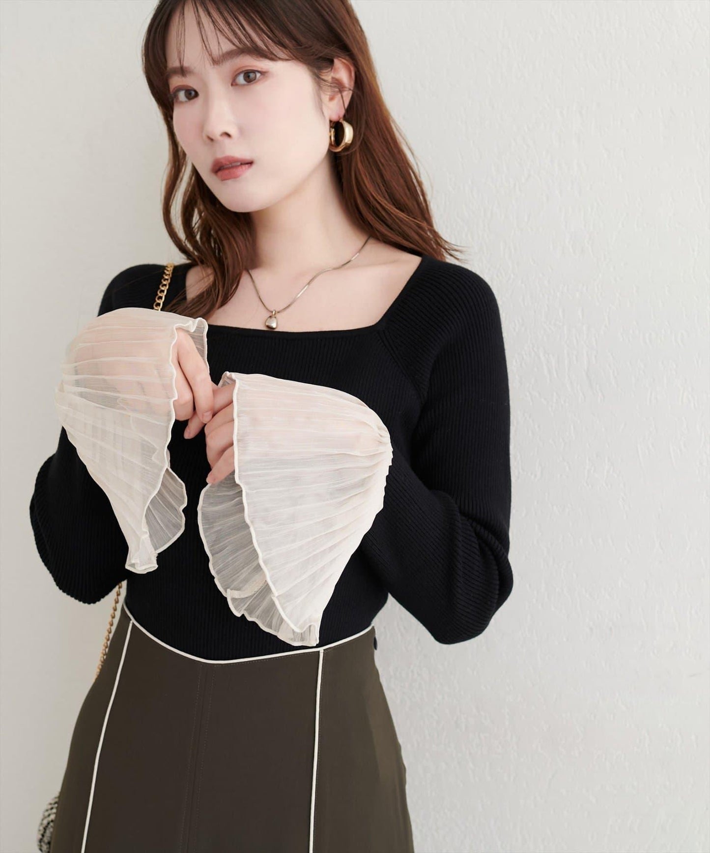 荷葉邊袖針織衫