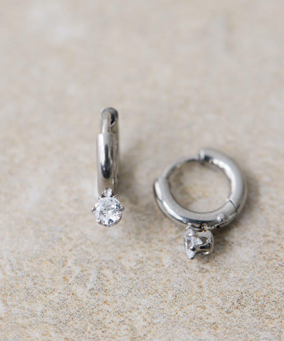 《キャッチレス仕様/金屬アレルギー対応/ステンレス》鑲石迷你圓環耳環