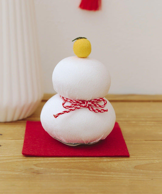 ちりめんの鏡餅/正月のお飾り