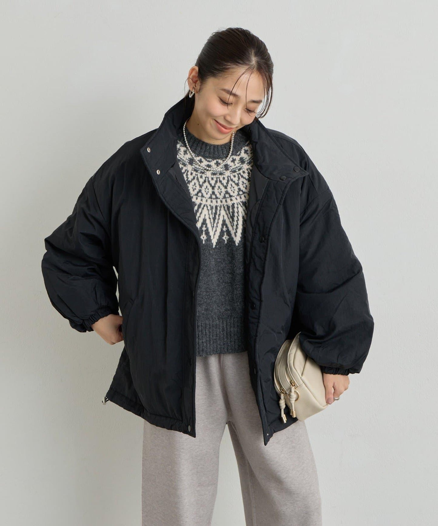 可多種搭配穿著的可雙面穿立領羽絨外套