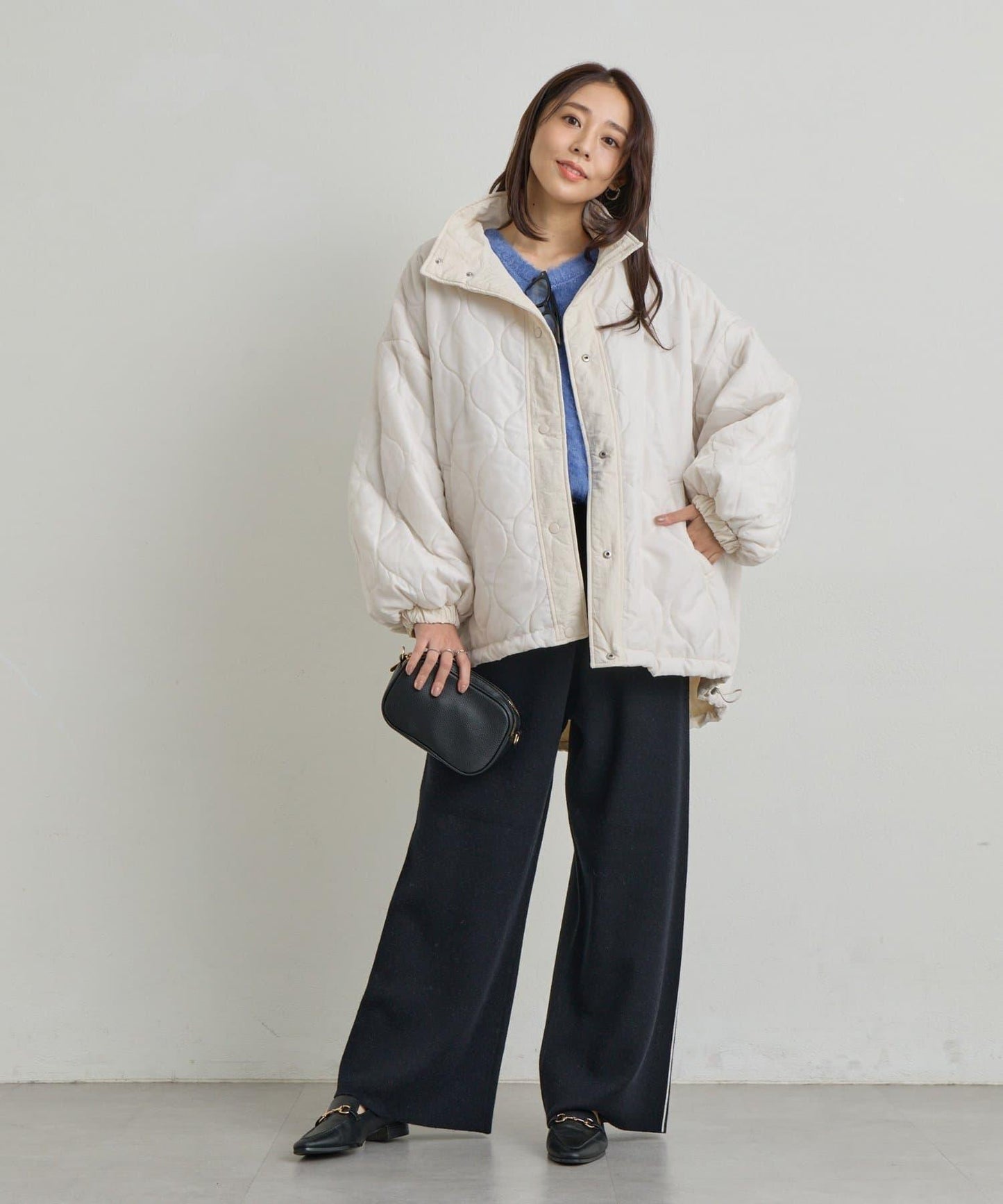 可多種搭配穿著的可雙面穿立領羽絨外套