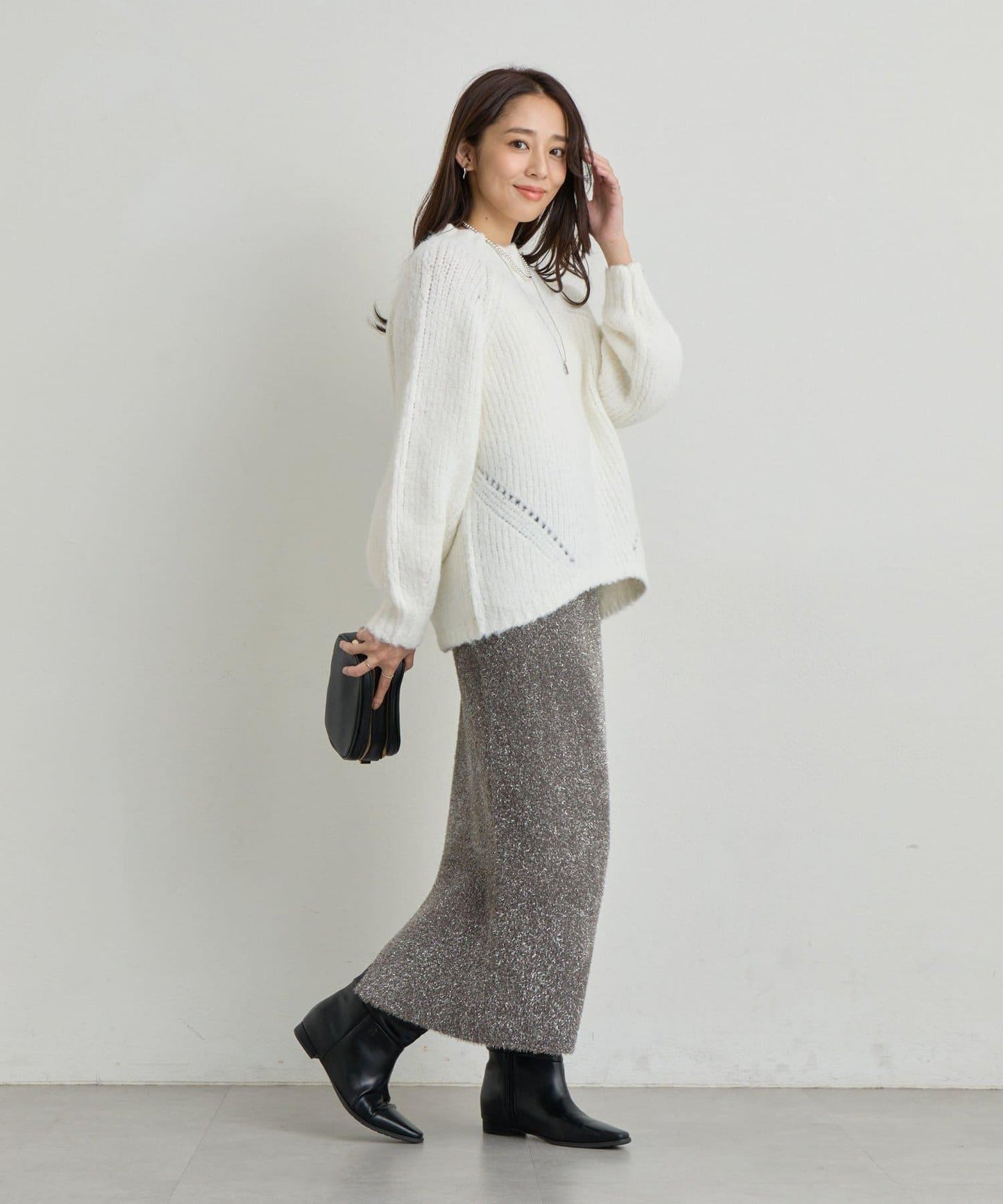 增添華麗感薄膜亮片針織修身半身裙