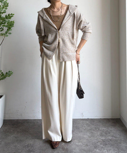 絨毛紗線拉鍊連帽衫