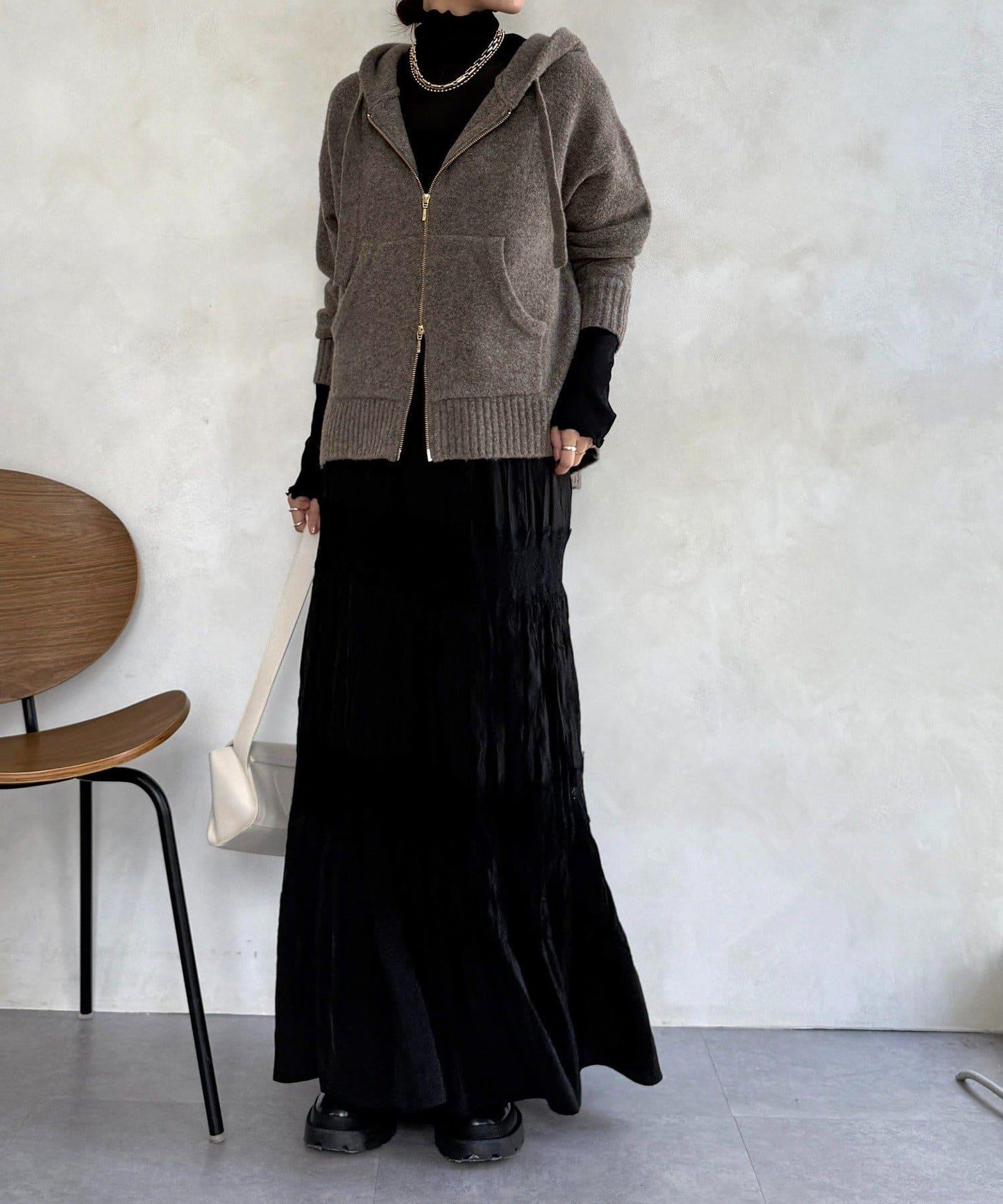 絨毛紗線拉鍊連帽衫