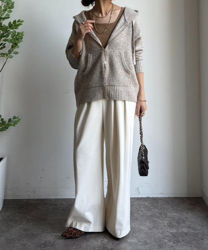 絨毛紗線拉鍊連帽衫