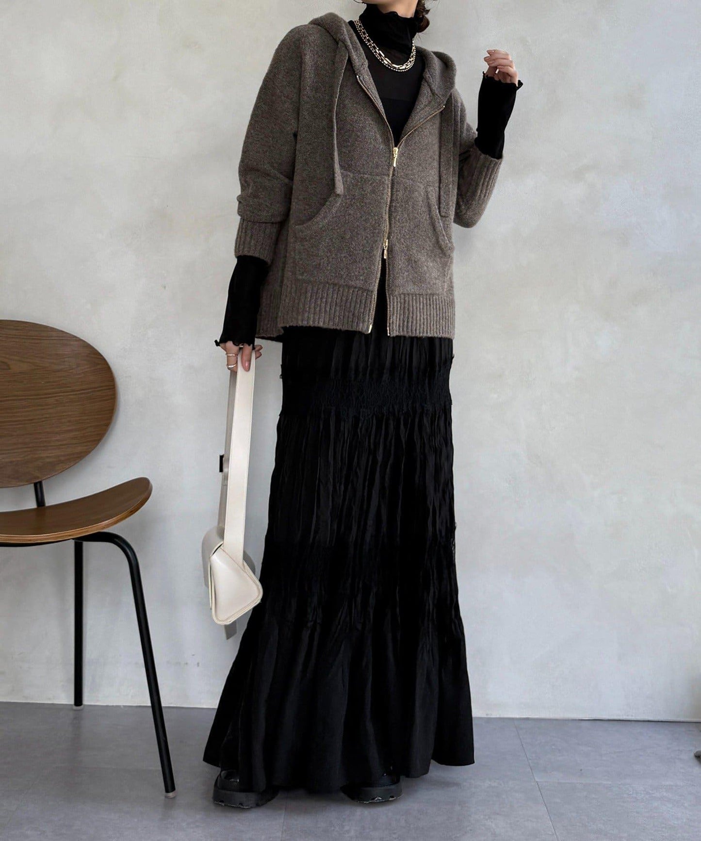 絨毛紗線拉鍊連帽衫