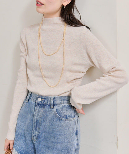 帶飾牌高領針織衫