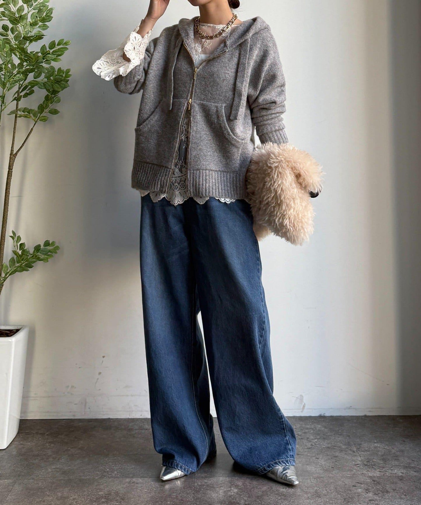 絨毛紗線拉鍊連帽衫