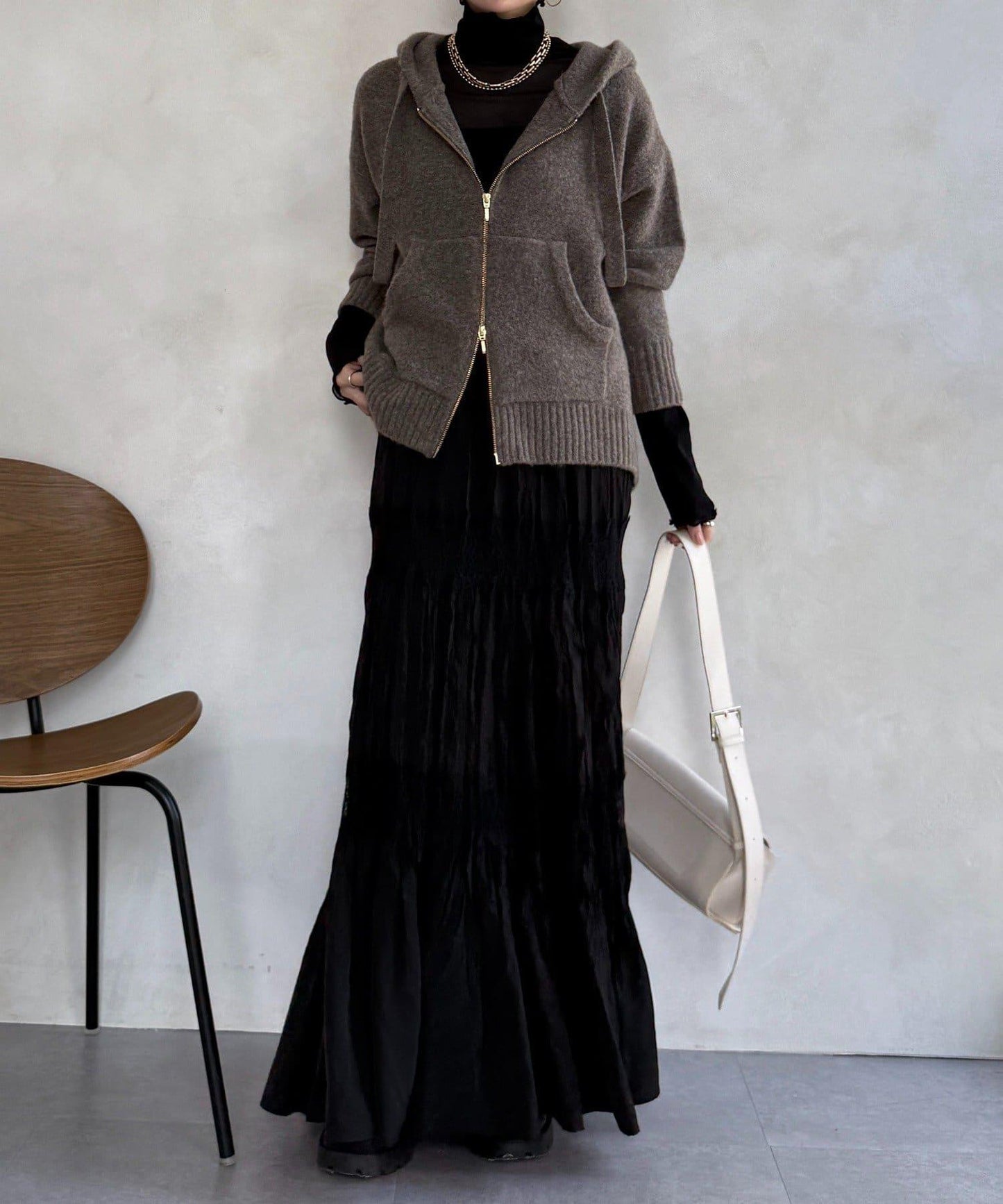 絨毛紗線拉鍊連帽衫