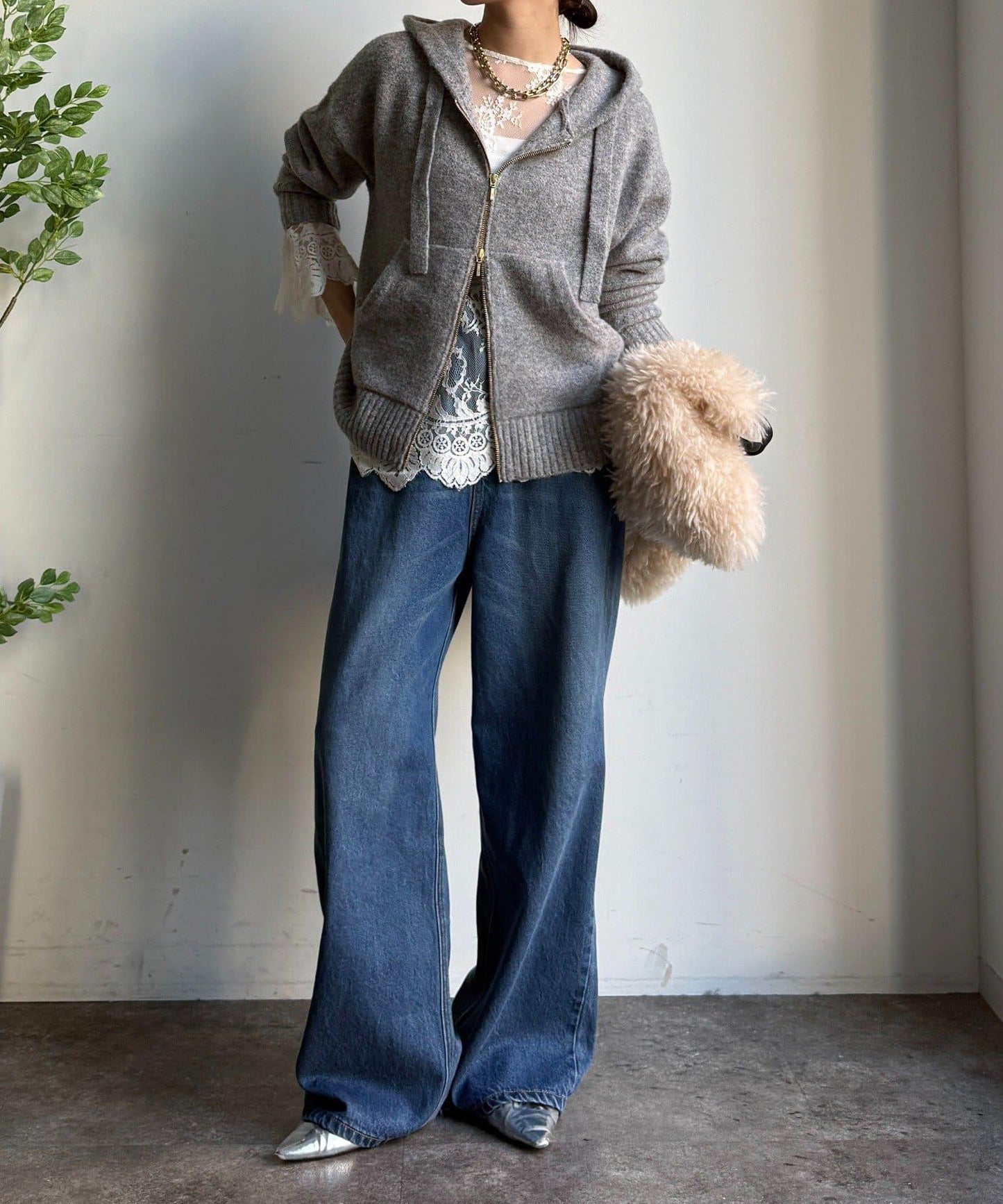 絨毛紗線拉鍊連帽衫