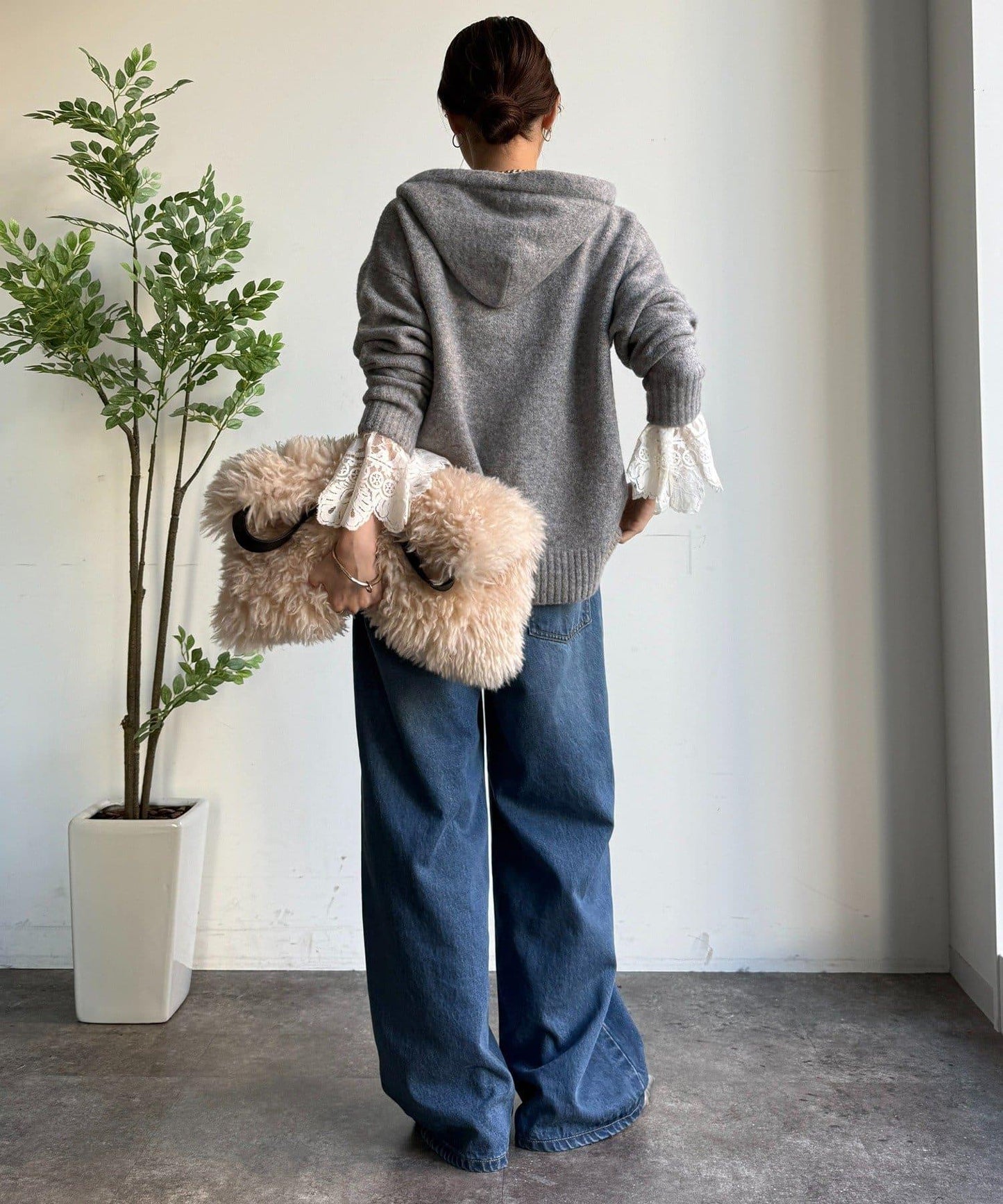 絨毛紗線拉鍊連帽衫