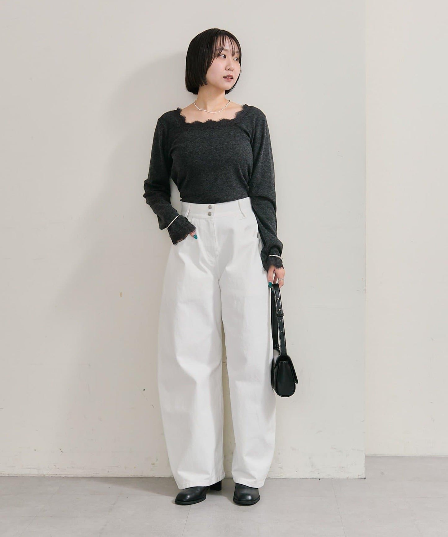 方領蕾絲長袖T恤