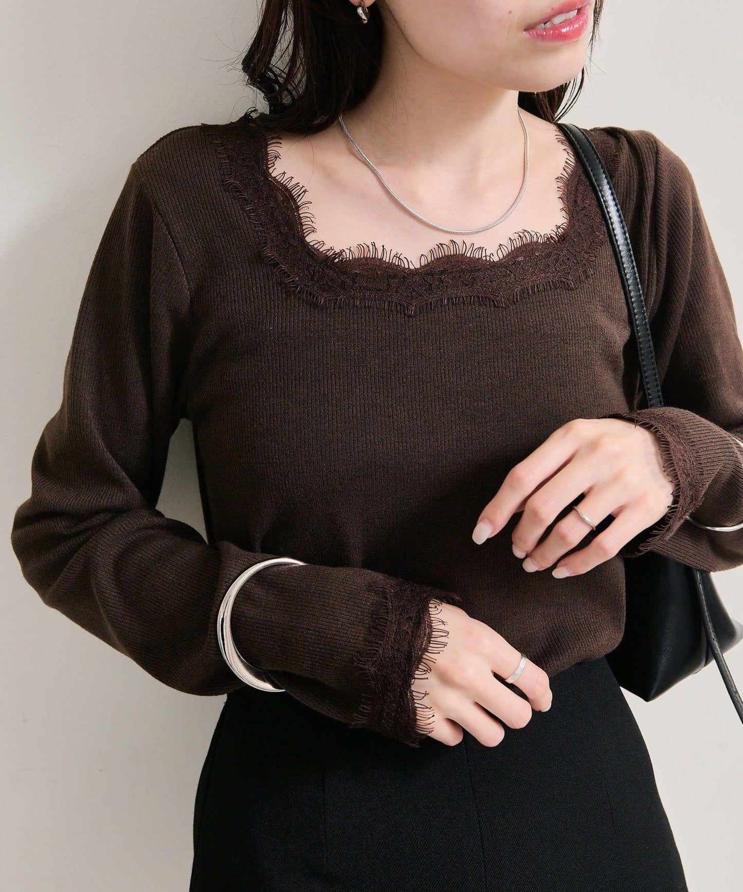 方領蕾絲長袖T恤