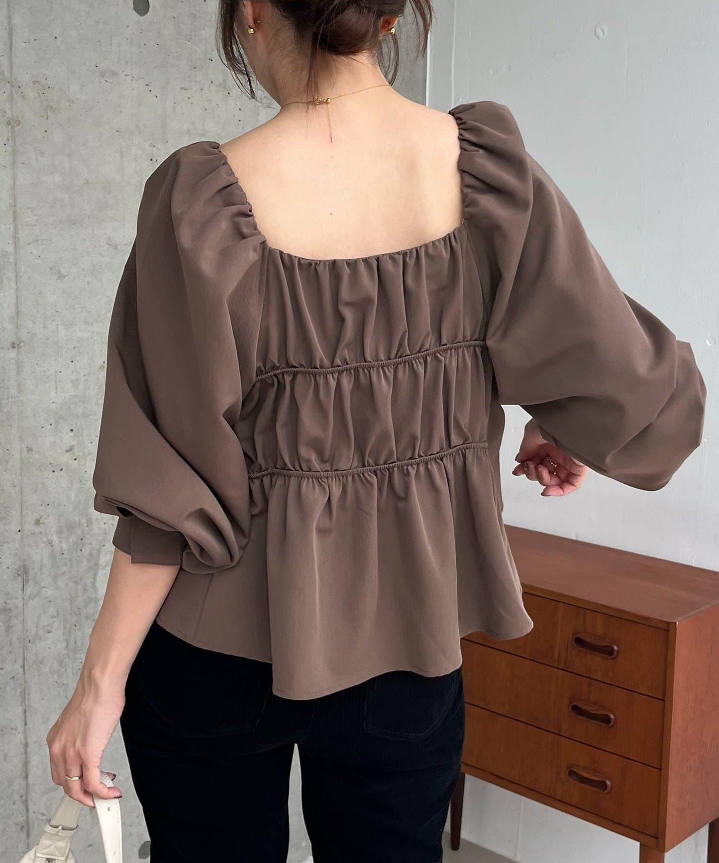 【前後兩穿設計】方領泡泡袖襯衫