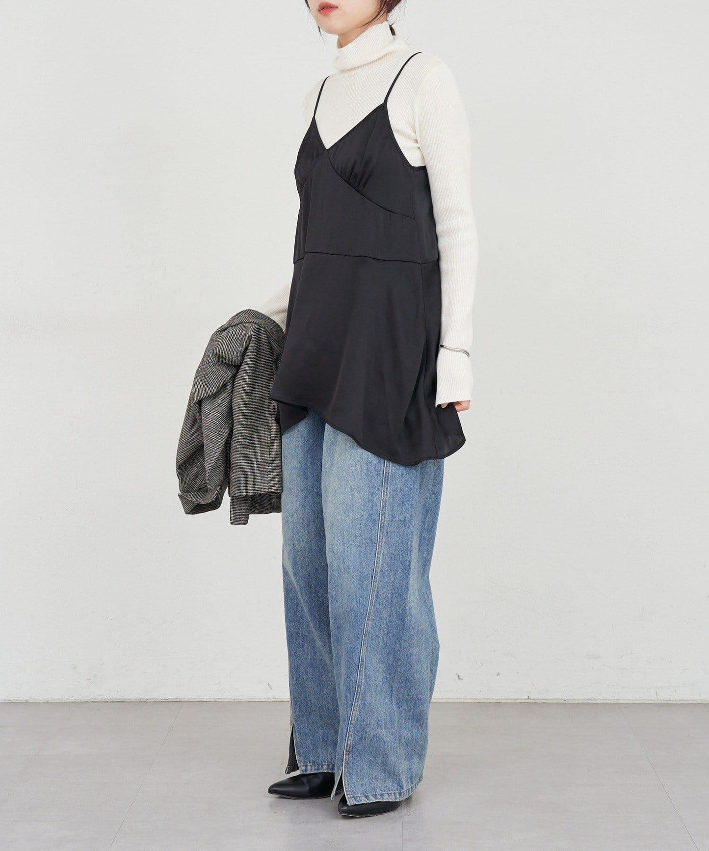 不規則下襬吊帶背心