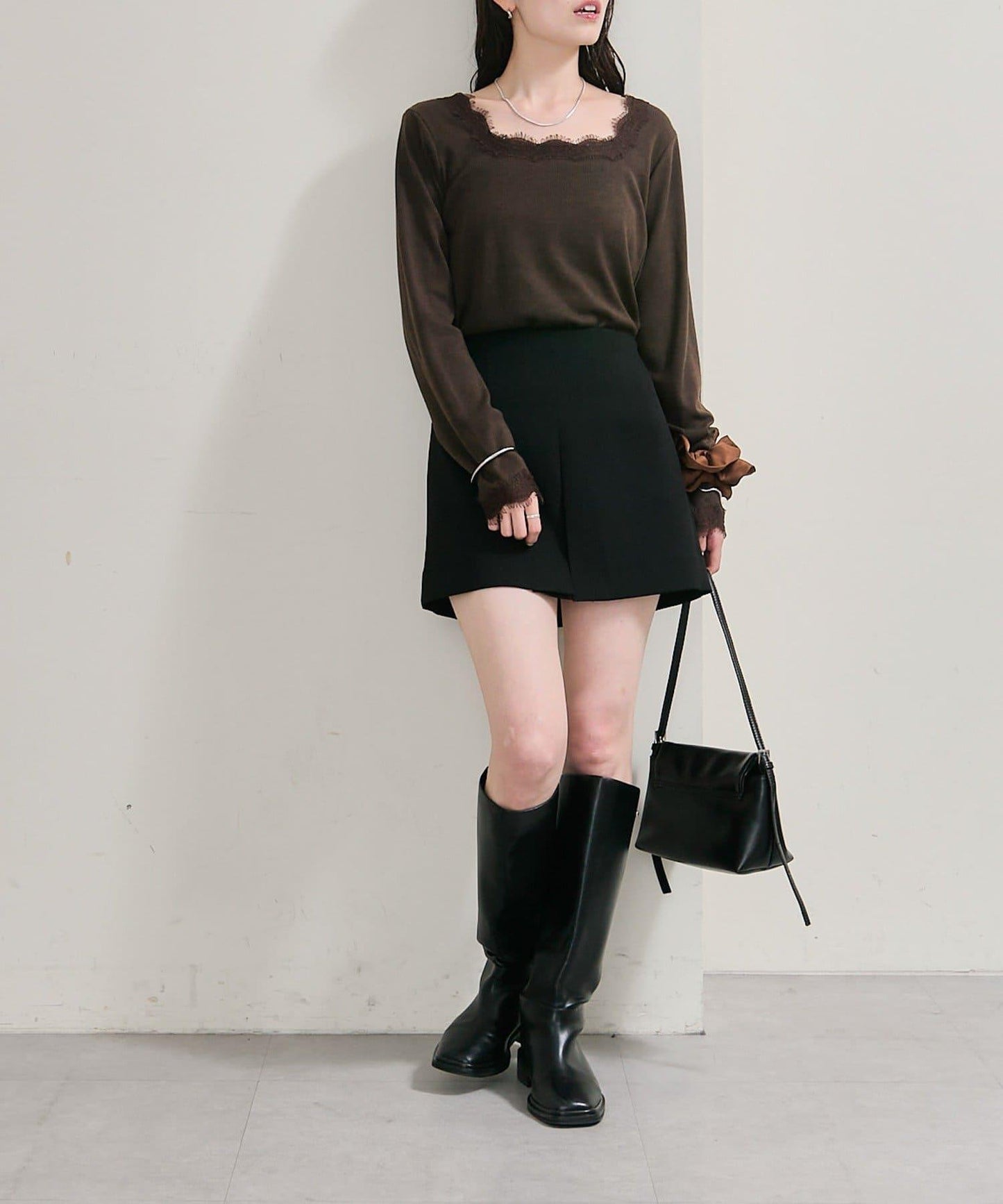 方領蕾絲長袖T恤