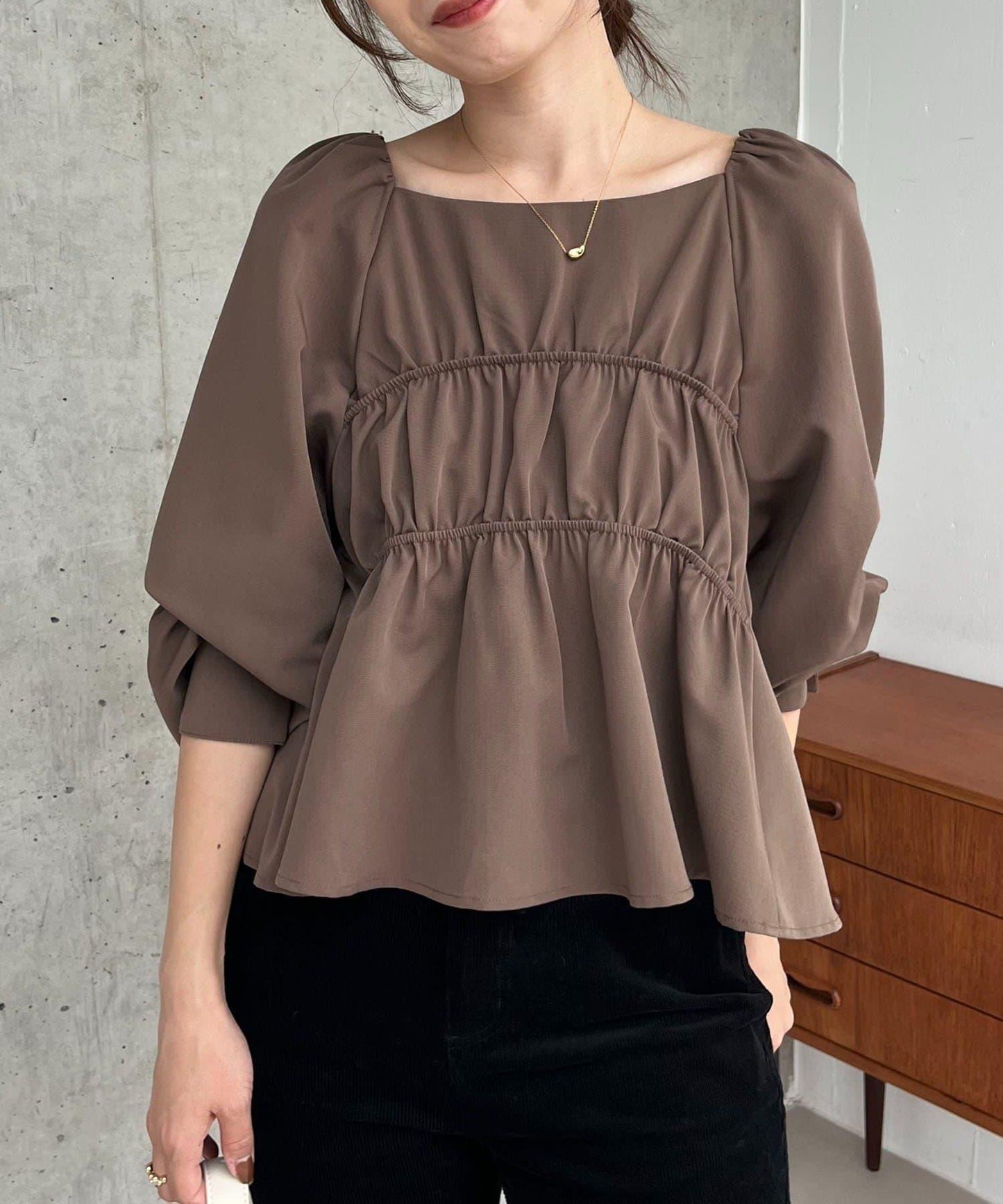 【前後兩穿設計】方領泡泡袖襯衫