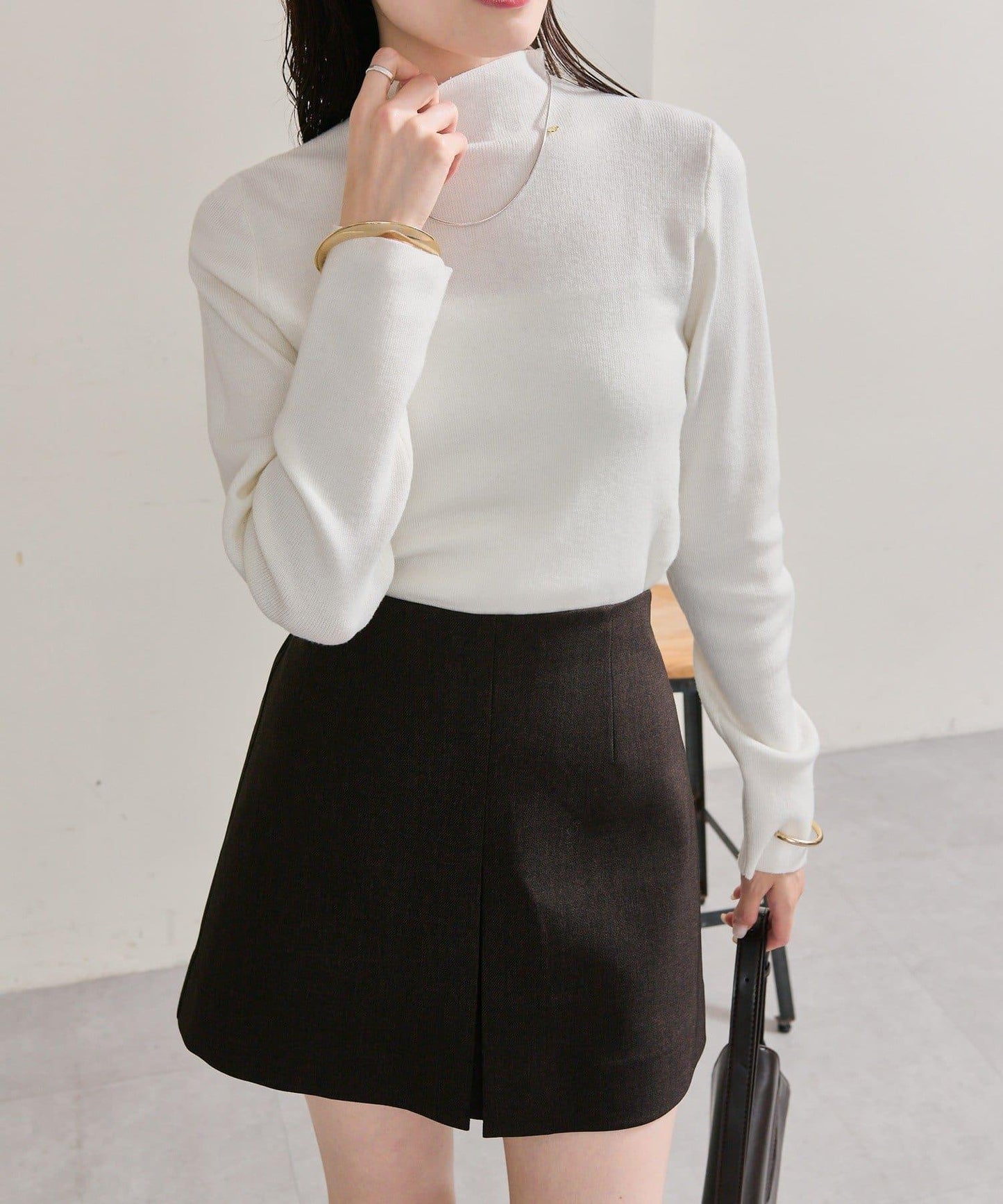 帶飾牌高領針織衫