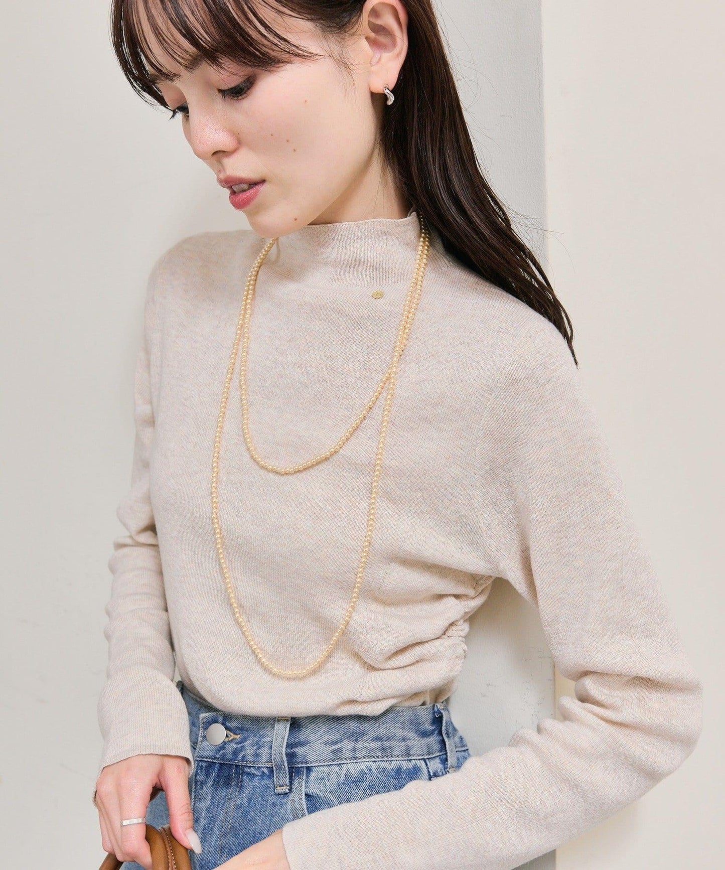 帶飾牌高領針織衫