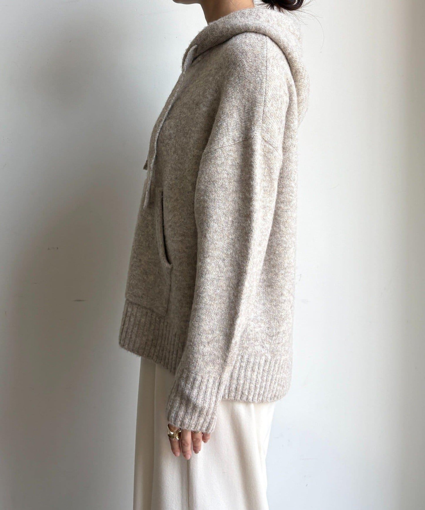 絨毛紗線拉鍊連帽衫