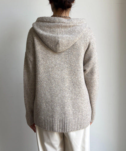 絨毛紗線拉鍊連帽衫