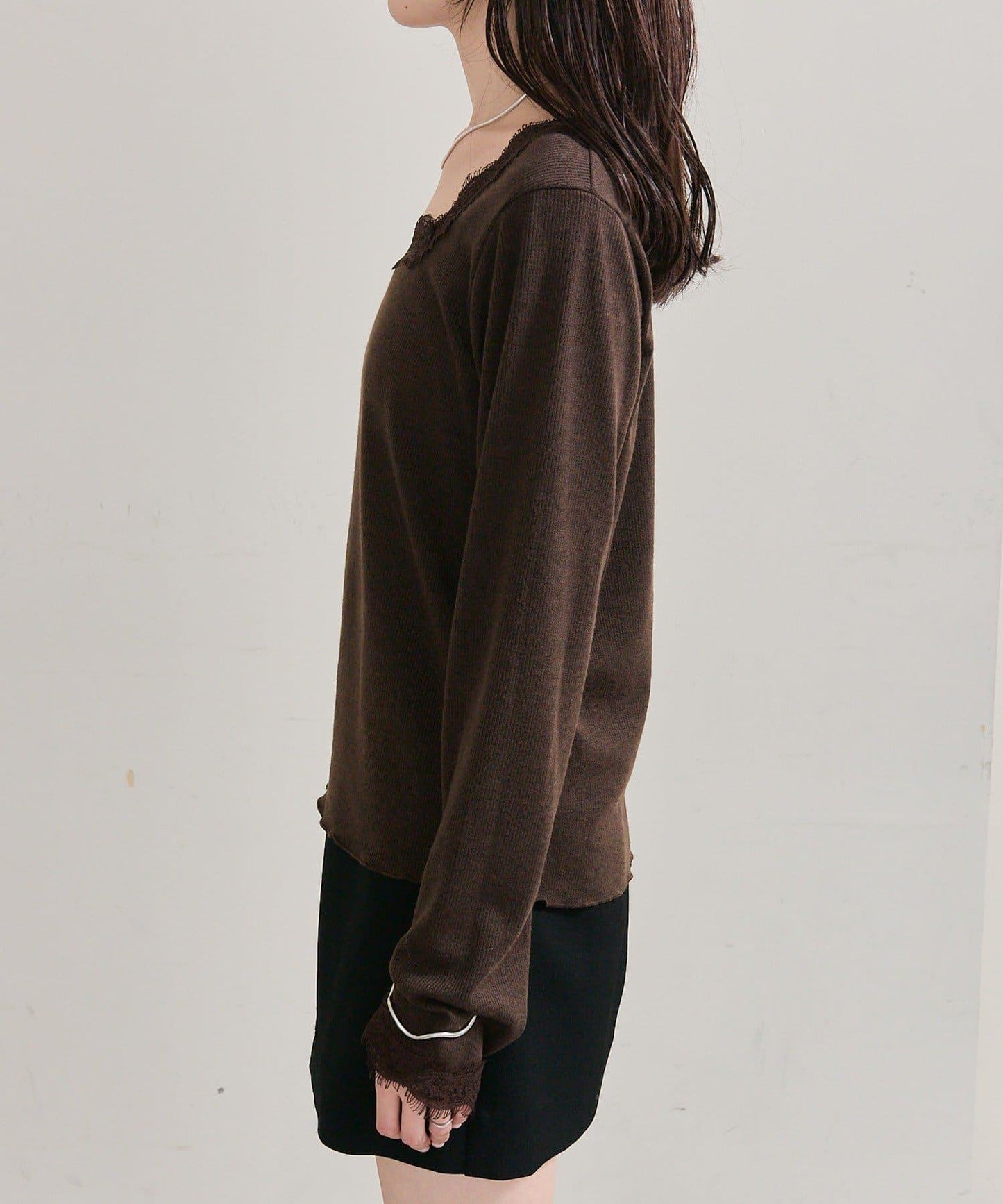 方領蕾絲長袖T恤