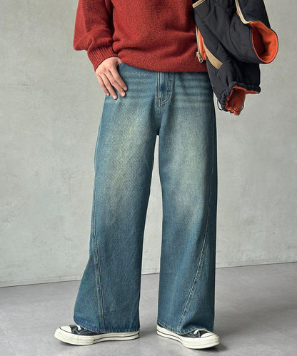 立體剪裁微喇牛仔褲