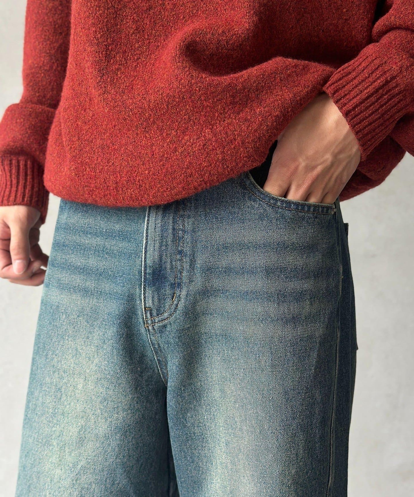 立體剪裁微喇牛仔褲