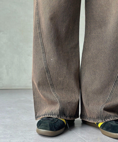 立體剪裁微喇牛仔褲