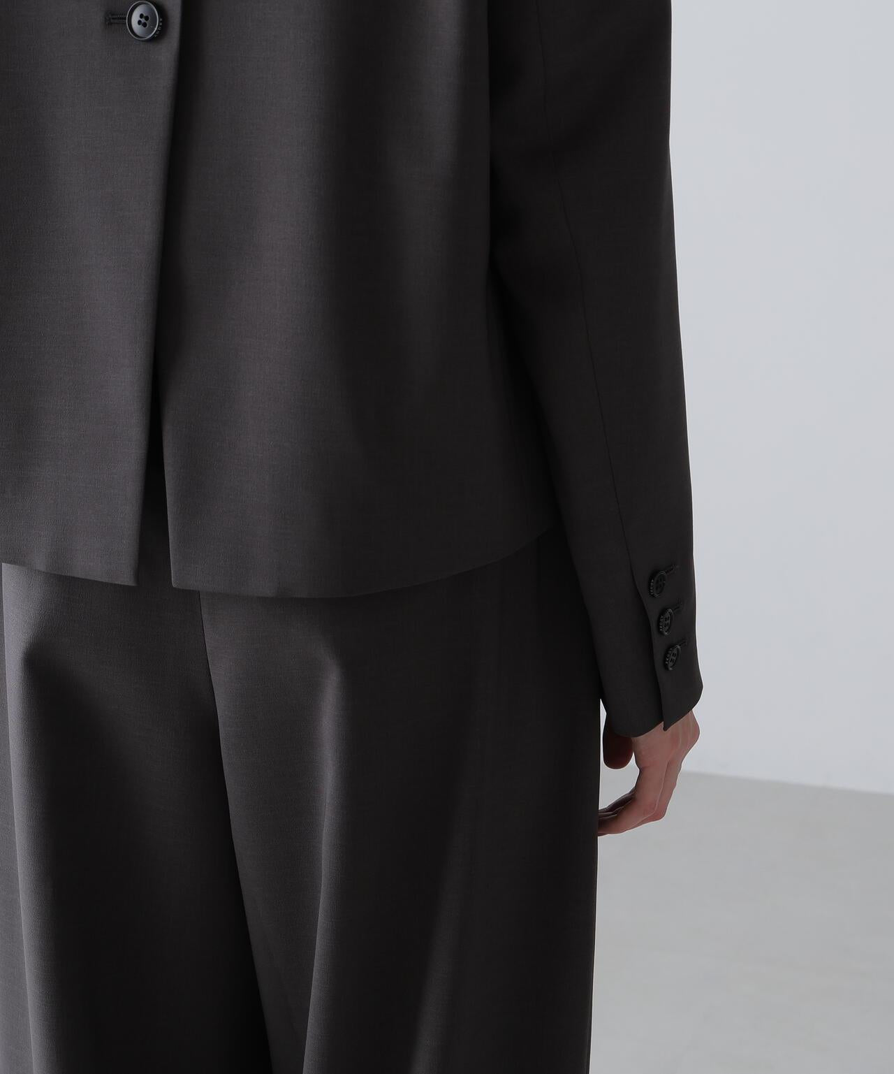 中性風交叉西裝夾克