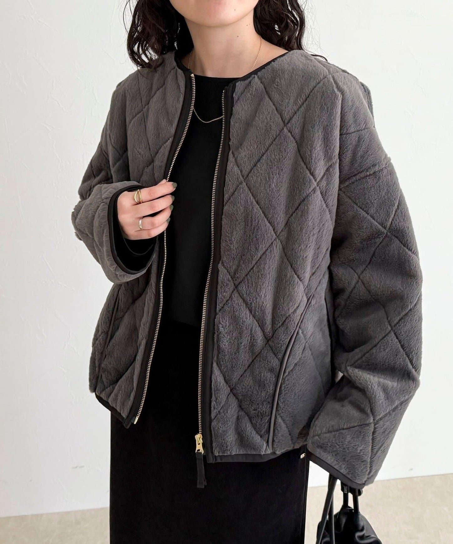 毛絨絎縫拉鍊大衣